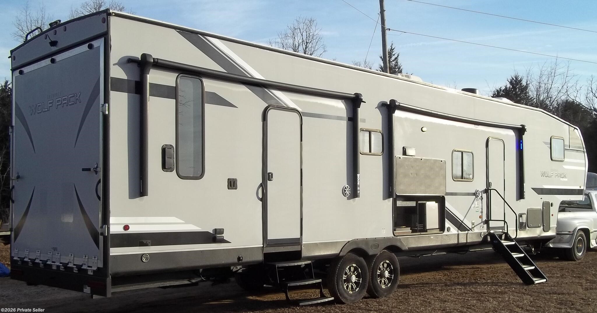 2021 Forest River Cherokee Wolf Pack 365PACK16 - Used Toy Hauler For Sale by For Sale By Owner in Judsonia, Arkansas, Arkansas