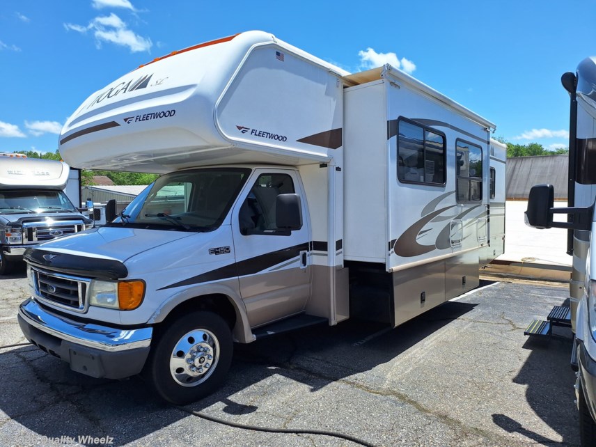 New 2005 Fleetwood Tioga available in Hot Springs, Arkansas