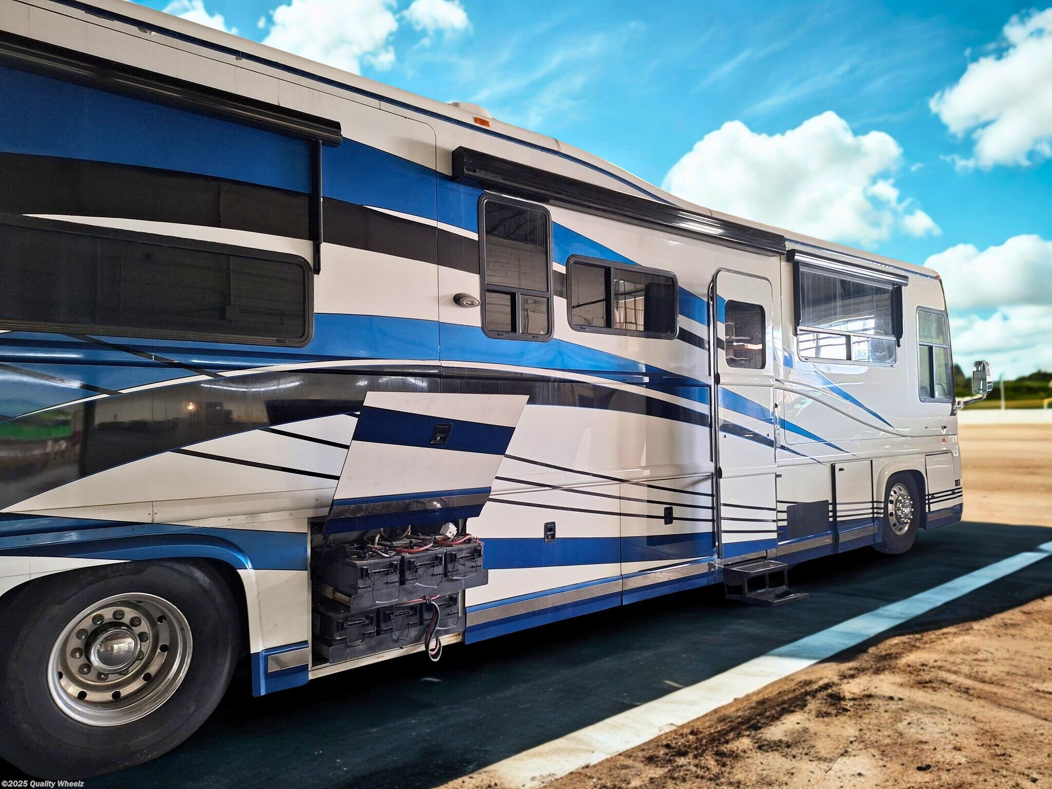 2002 Newell 2020P 1834