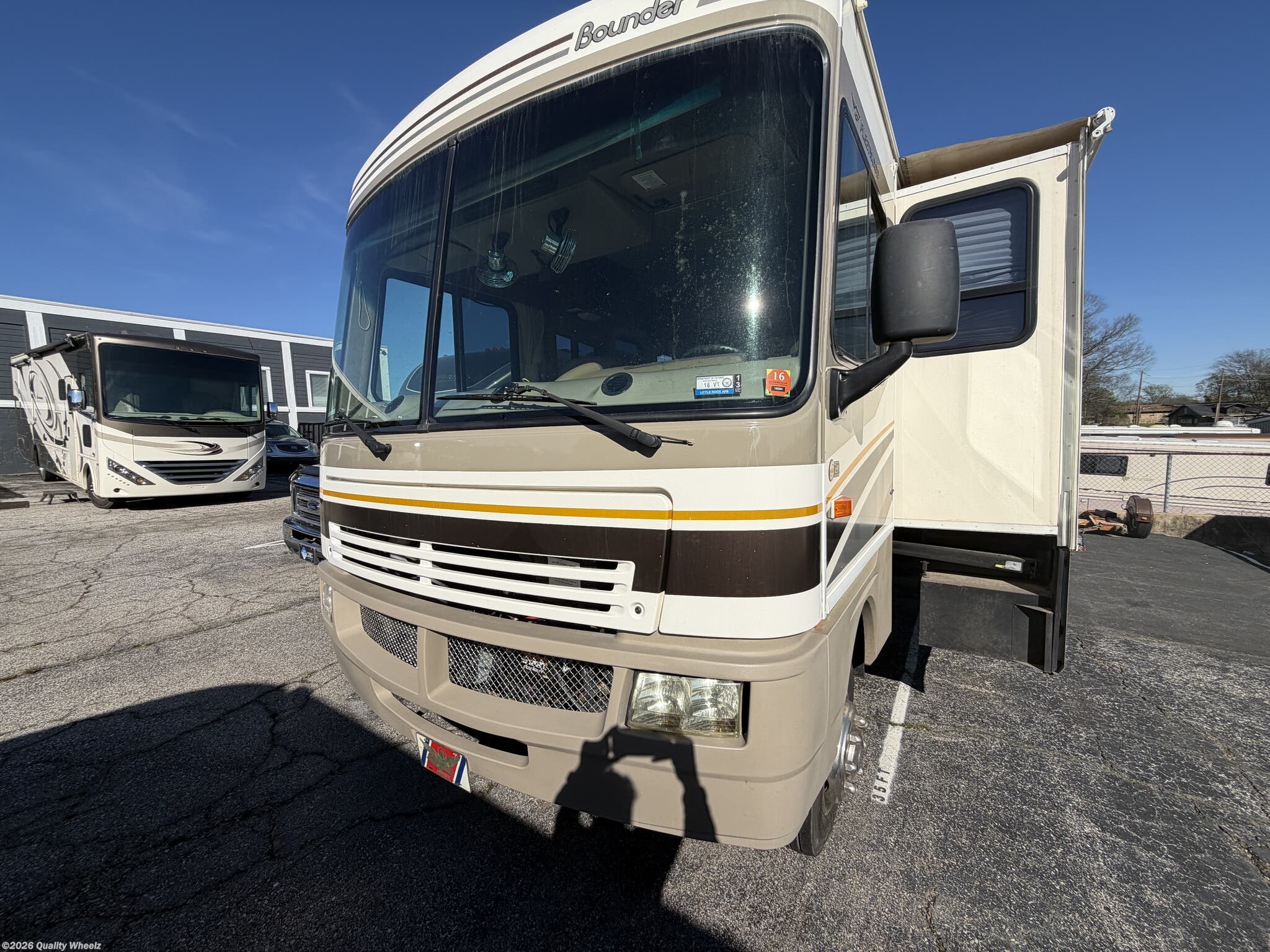 Used 2004 Fleetwood Bounder 35E GARAGE KEPT available in Hot Springs, Arkansas