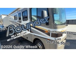 2004 Fleetwood Bounder 35E GARAGE KEPT - Used Class A for sale by Quality Wheelz in Hot Springs, Arkansas