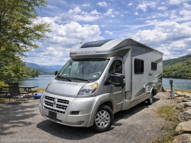 2015 Itasca Viva 23B