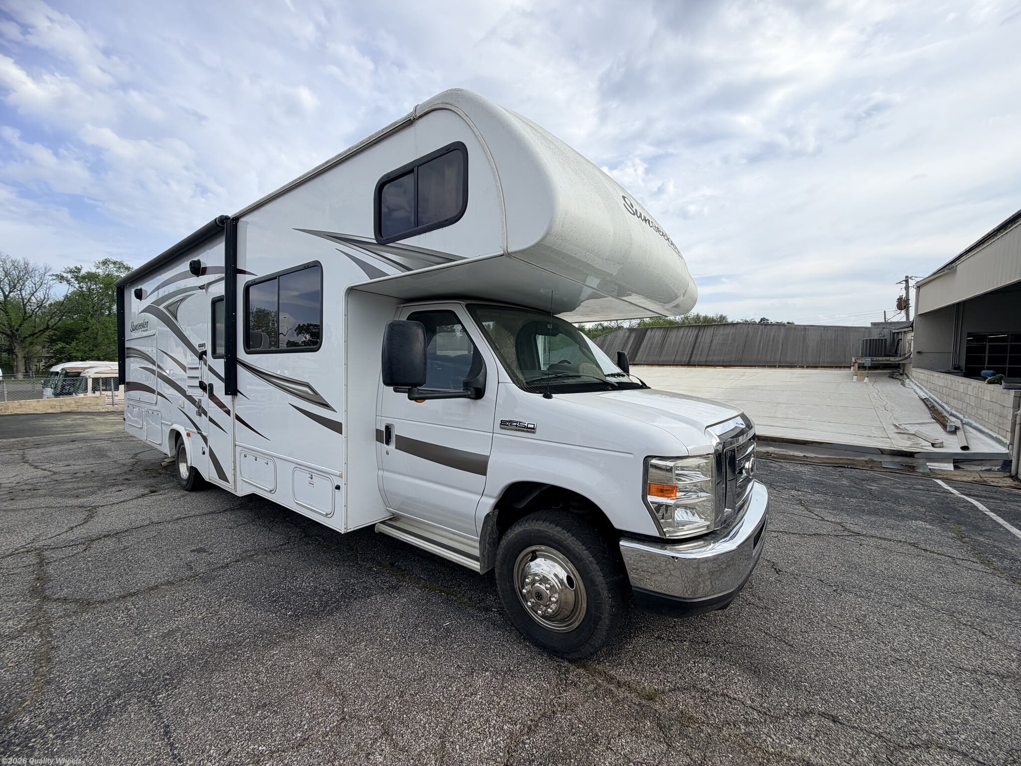 2016 Forest River Sunseeker 2860DS - Used Class C For Sale by Quality Wheelz in Hot Springs, Arkansas features Generator, Queen Bed, Converter, Toilet, Water Heater