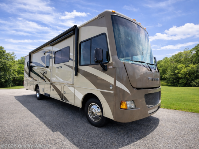2014 Winnebago Vista 30T
