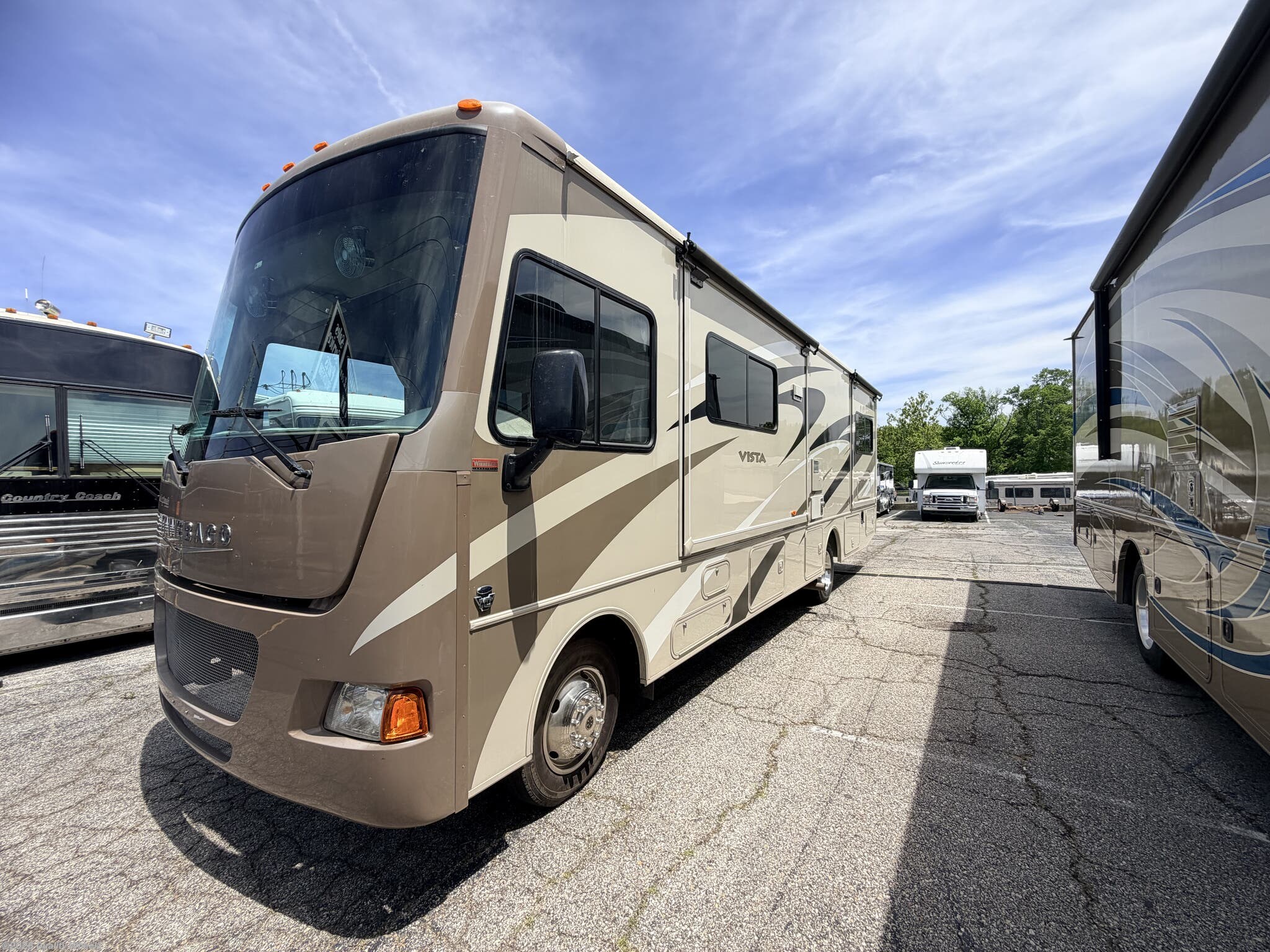 2014 Vista 30T by Winnebago from Quality Wheelz in Hot Springs, Arkansas