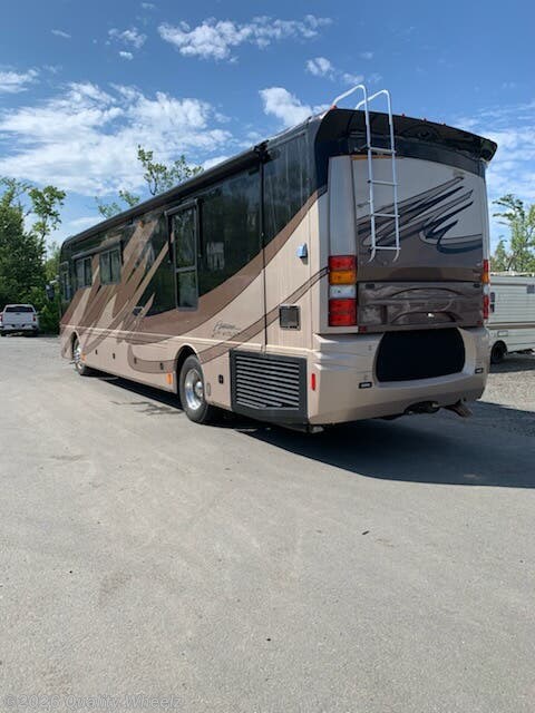 2008 Revolution LE by Fleetwood from Quality Wheelz in Hot Springs, Arkansas
