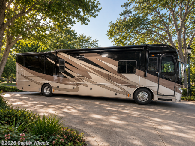 2008 Fleetwood Revolution LE