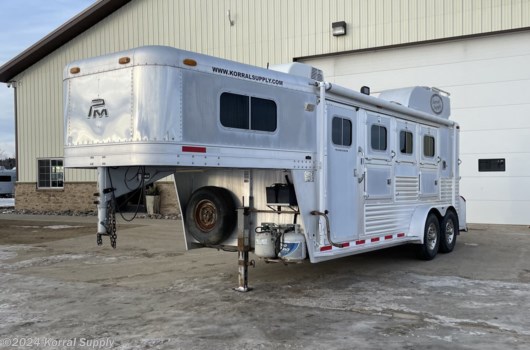 3 Horse Trailer - 2004 Platinum Coach 3H Weekender LQ available Used in Douglas, ND