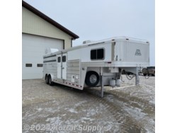 Used 2019 Platinum Coach Weekender Package w/ Trainer Tack available in Douglas, North Dakota