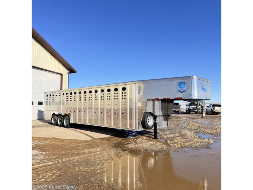 New 2025 Merritt 32FT Livestock Trailer w/ Floating Gate - 3 Comp. available in Douglas, North Dakota