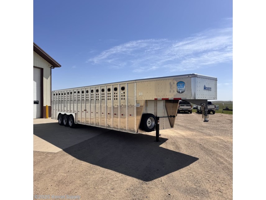 New 2025 Merritt 32&apos; Livestock Trailer - 3 Compartments available in Douglas, North Dakota