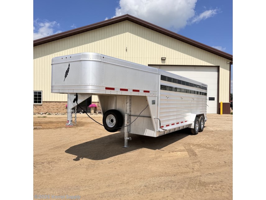 Used 2012 Featherlite 20&apos; Livestock Trailer - 2 Compartments available in Douglas, North Dakota