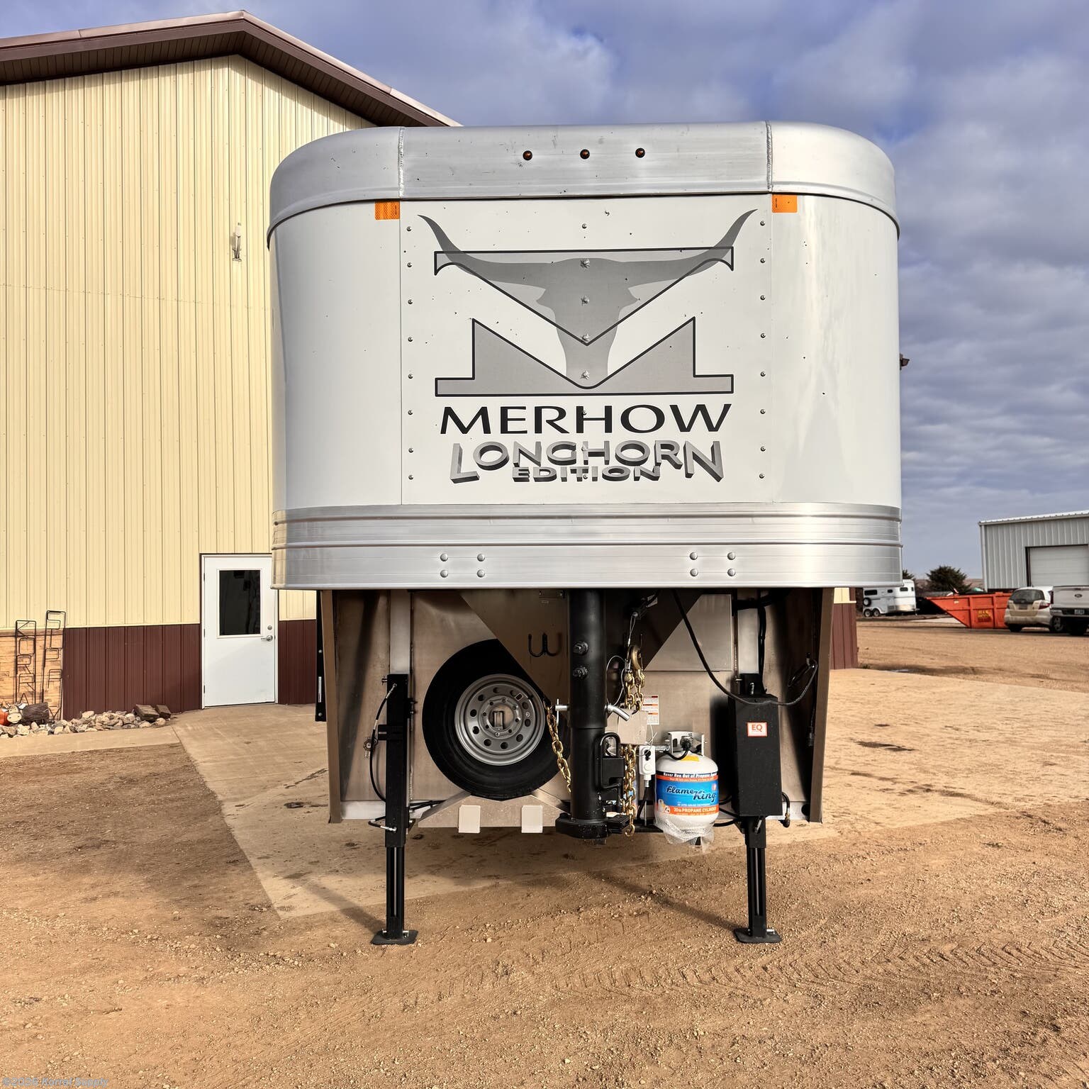2026 Merhow Longhorn Edition LQ - Stockback - Midtack