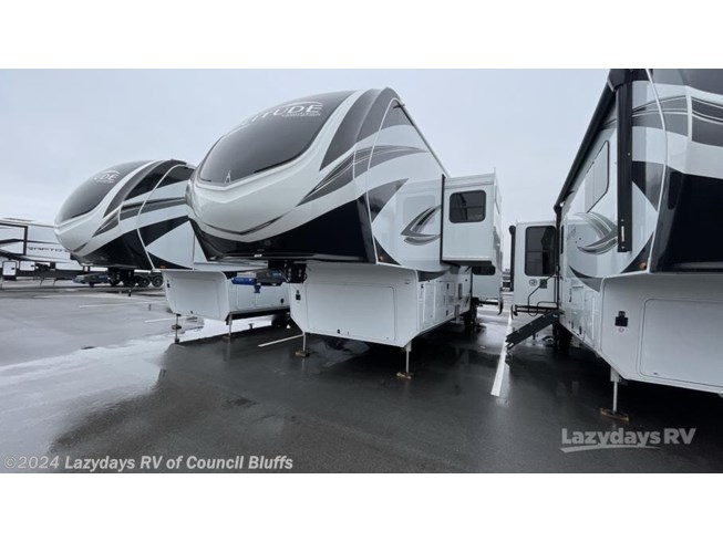 2024 Solitude 417KB by Grand Design from Lazydays RV of Council Bluffs in Council Bluffs, Iowa