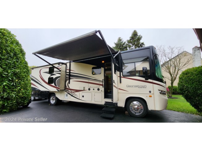 2016 Georgetown 364TS by Forest River from Ray in Voorhees, New Jersey