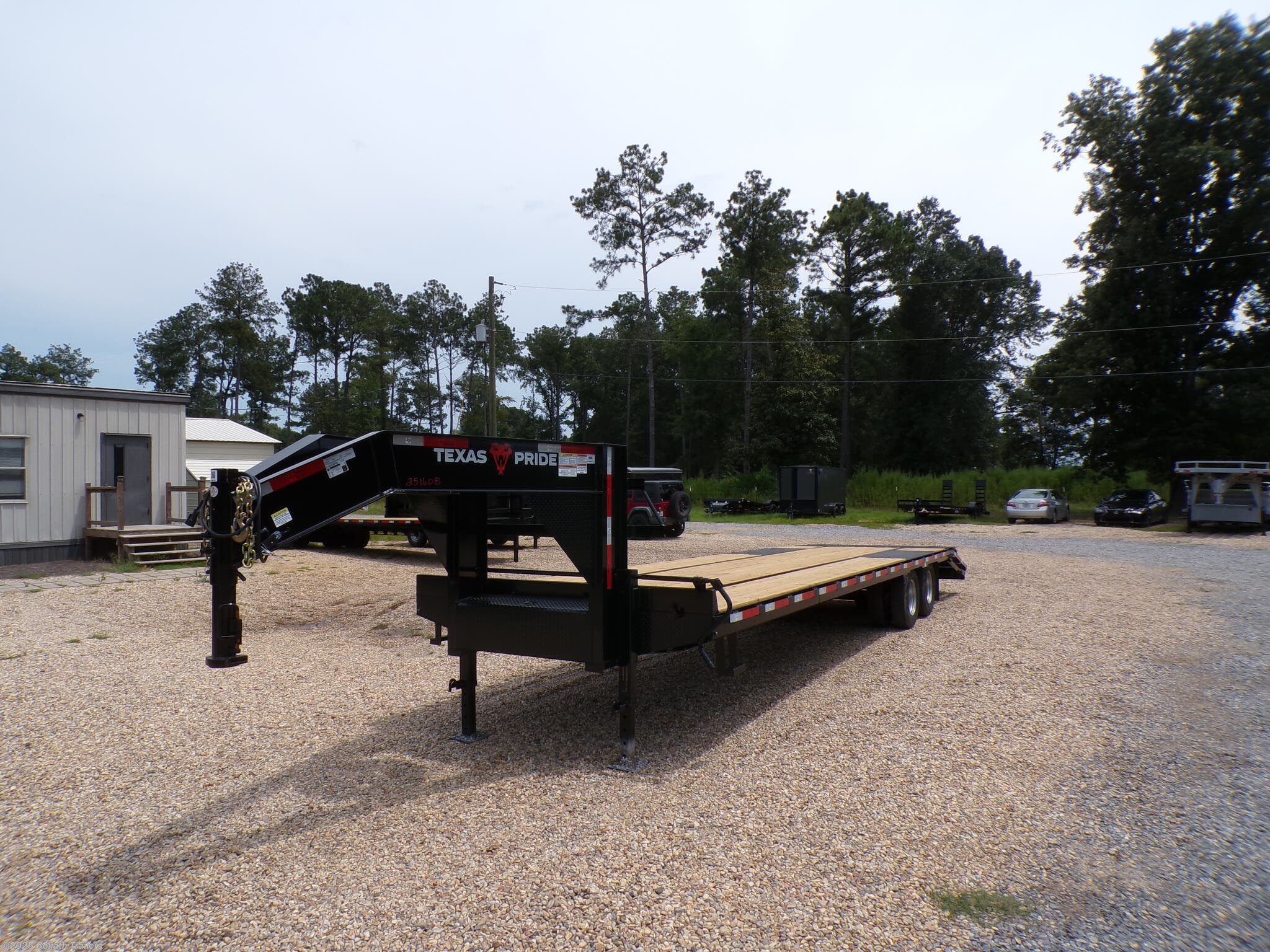 New 2025 Texas Pride 102X30 Gooseneck Deckover w/Mammoth Ramps 22K GVWR available in Hattiesburg, Mississippi
