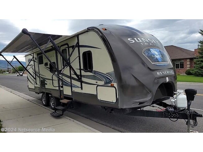 Used 2014 CrossRoads Sunset Trail 26RB available in Billings, Montana