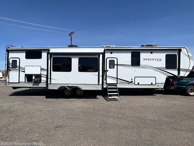 2023 Keystone Sprinter Limited 3900DBL RV for Sale in Billings, MT