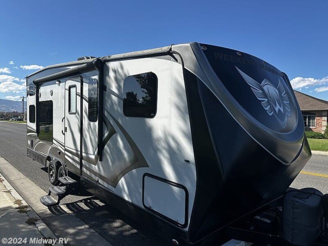 Used 2015 Weekend Warrior 28W available in Billings, Montana