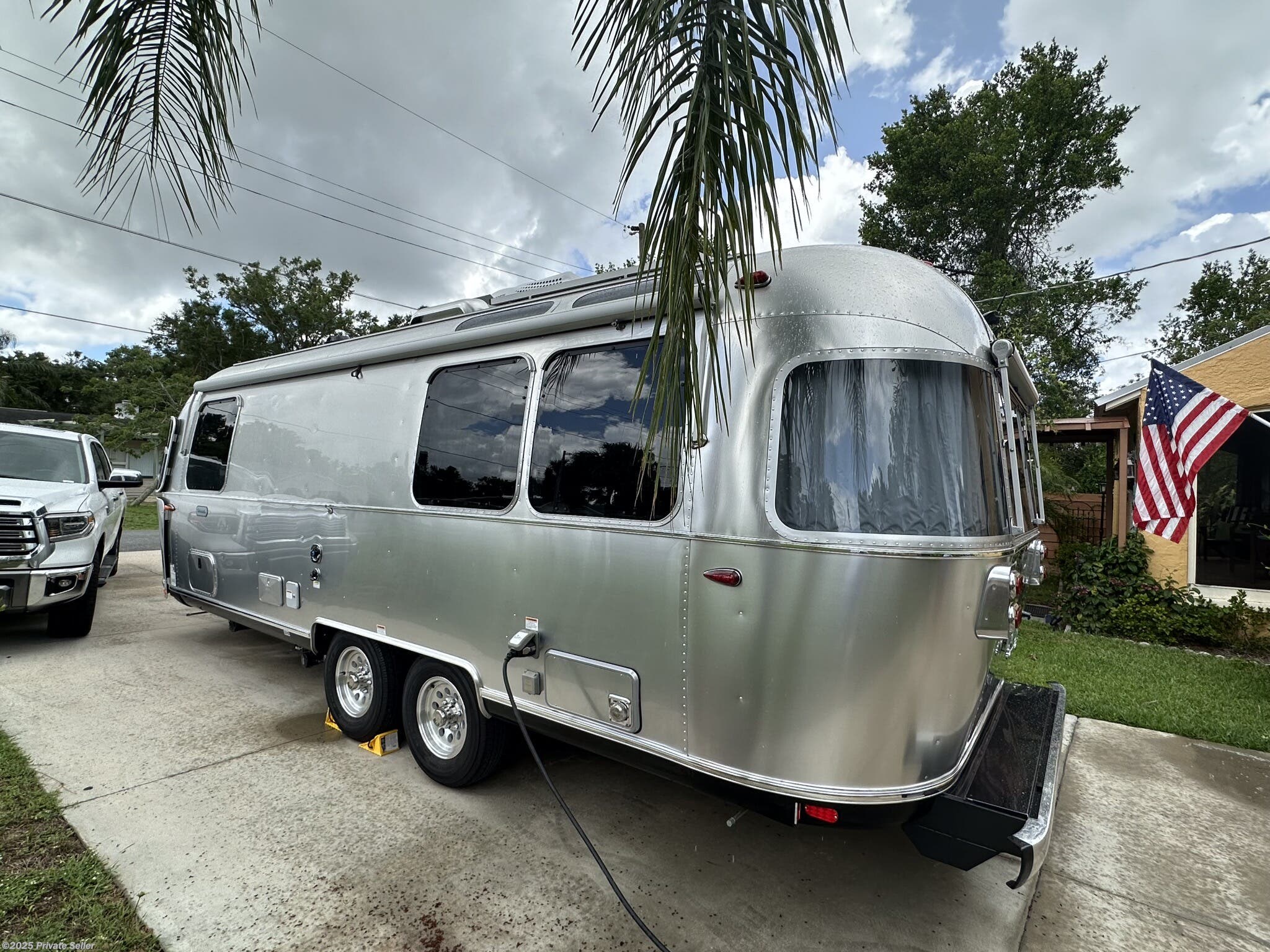 2022 Airstream Globetrotter 25FB Twin RV for Sale in Winter Haven , FL ...