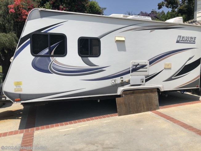2010 Lance Lance Lite - Used Travel Trailer For Sale by Robert in Granada Hills, California