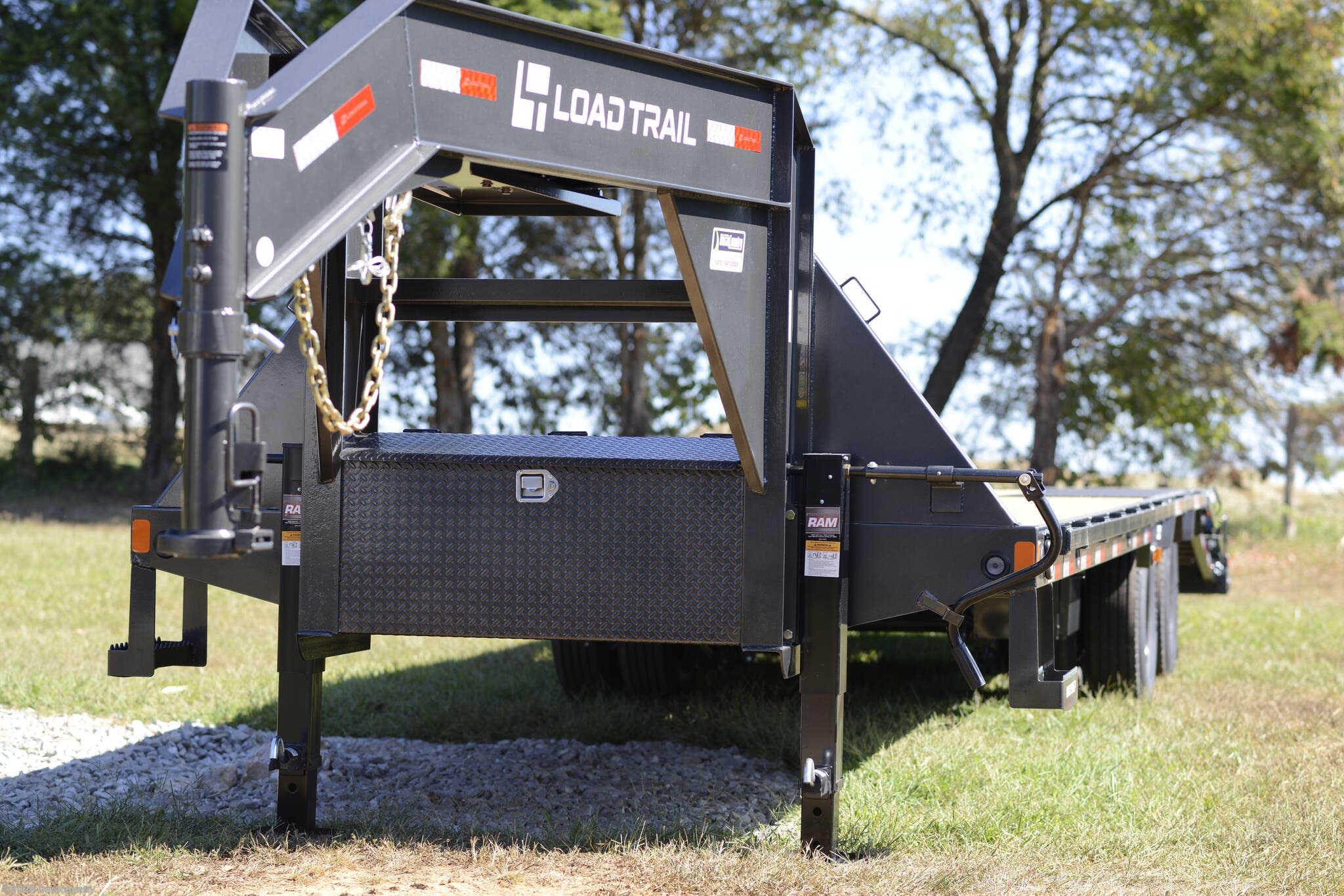 2026 Load Trail GP 102" x 28' Tandem Low-Pro Gooseneck Trailer - New Deckover/Flat Deck Trailer for sale by Duracountry in Irvington, Kentucky