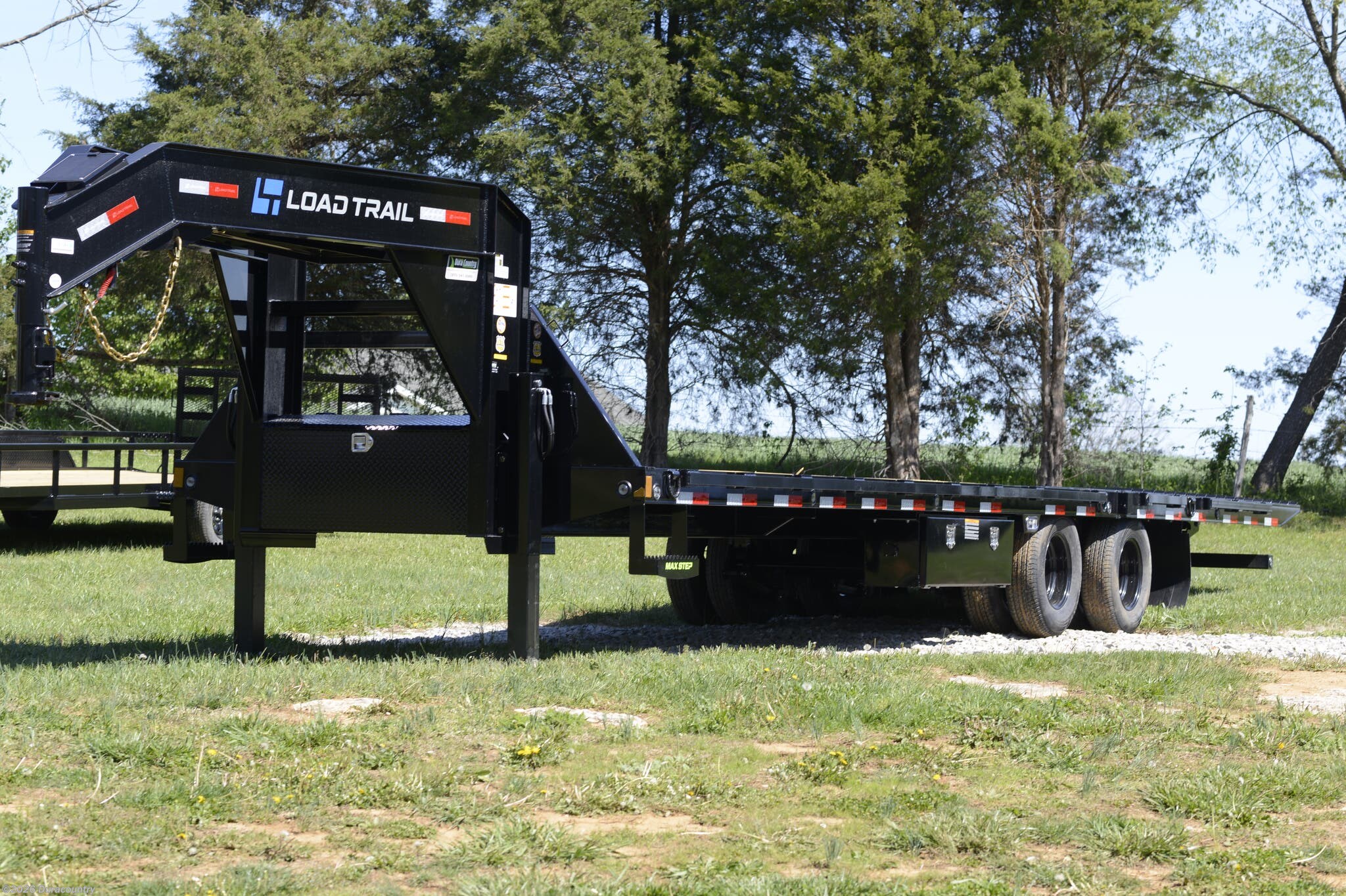 2026 Load Trail GL 102"x32' Tandem Low-Pro Gooseneck w/Hyd. Dove 24K