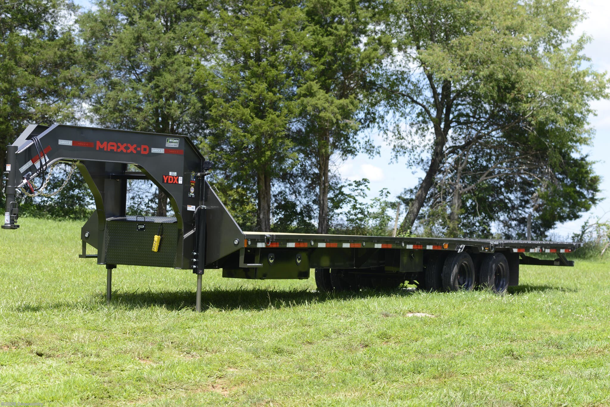 2027 102"x 34' Tandem Axle Hyd. Dovetail Deckover 25.9K by MAXX-D from Duracountry in Irvington, Kentucky