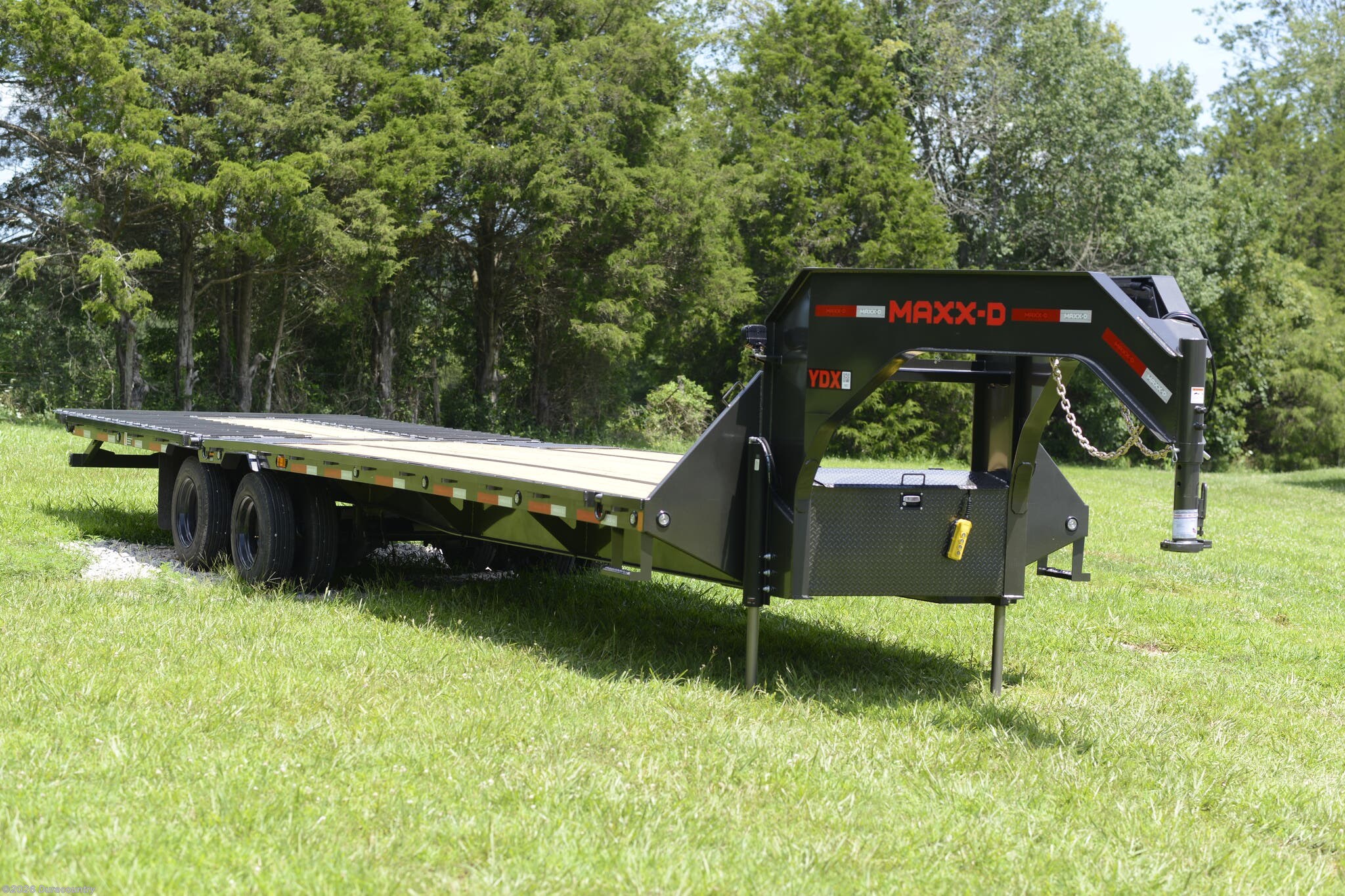 2027 MAXX-D 102"x 34' Tandem Axle Hyd. Dovetail Deckover 25.9K