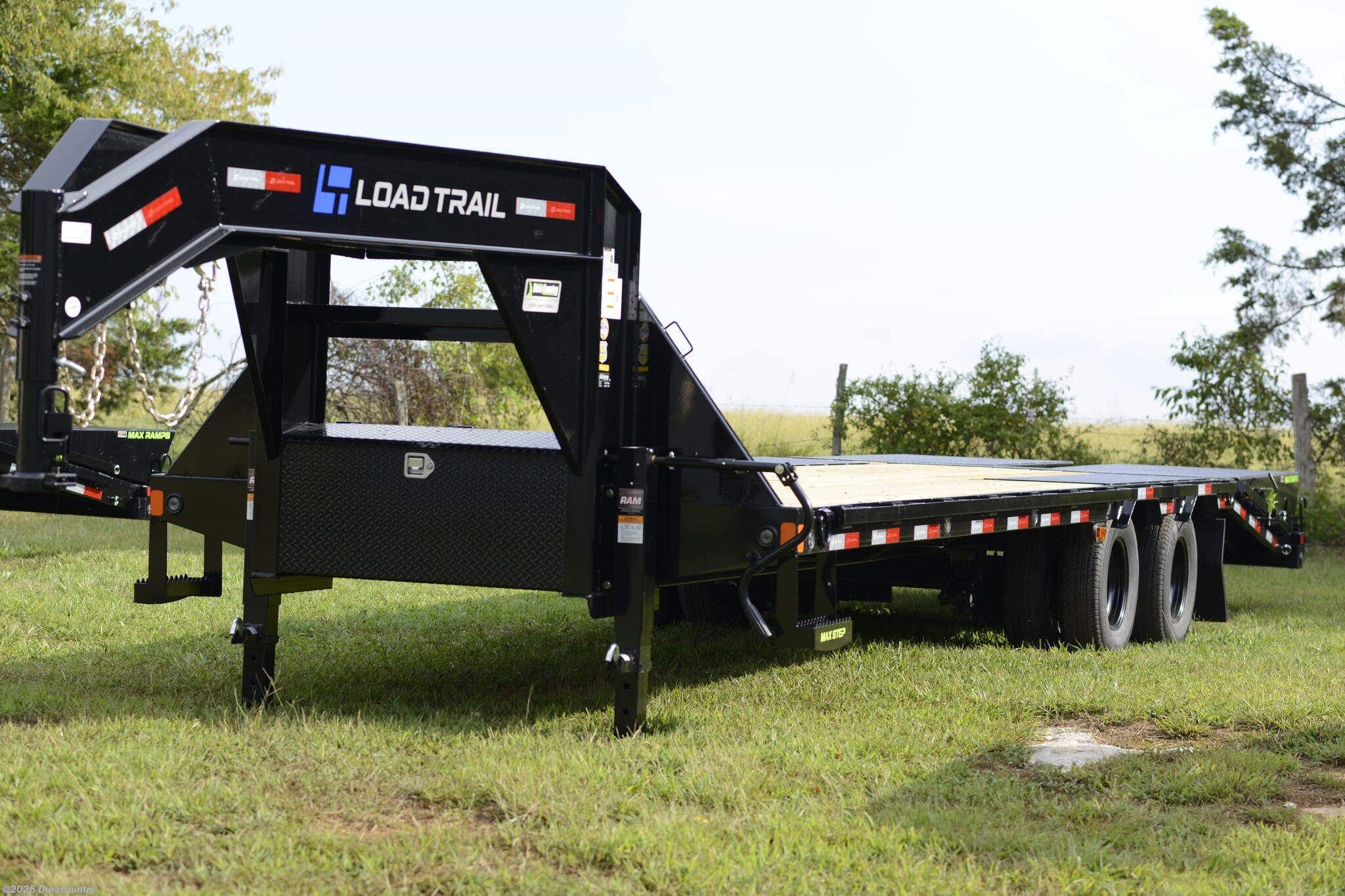 2027 Load Trail GP 102" x 28' Tandem Low-Pro Gooseneck Trailer 24K