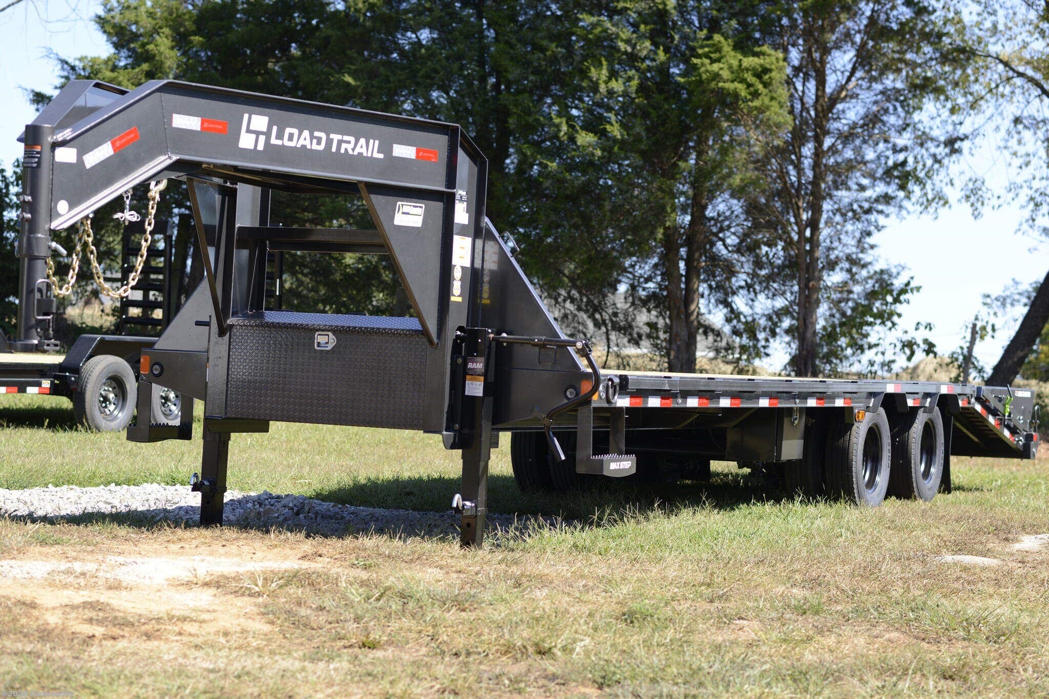 2027 Load Trail GP 102" x 28' Tandem Low-Pro Gooseneck Trailer 25.9K