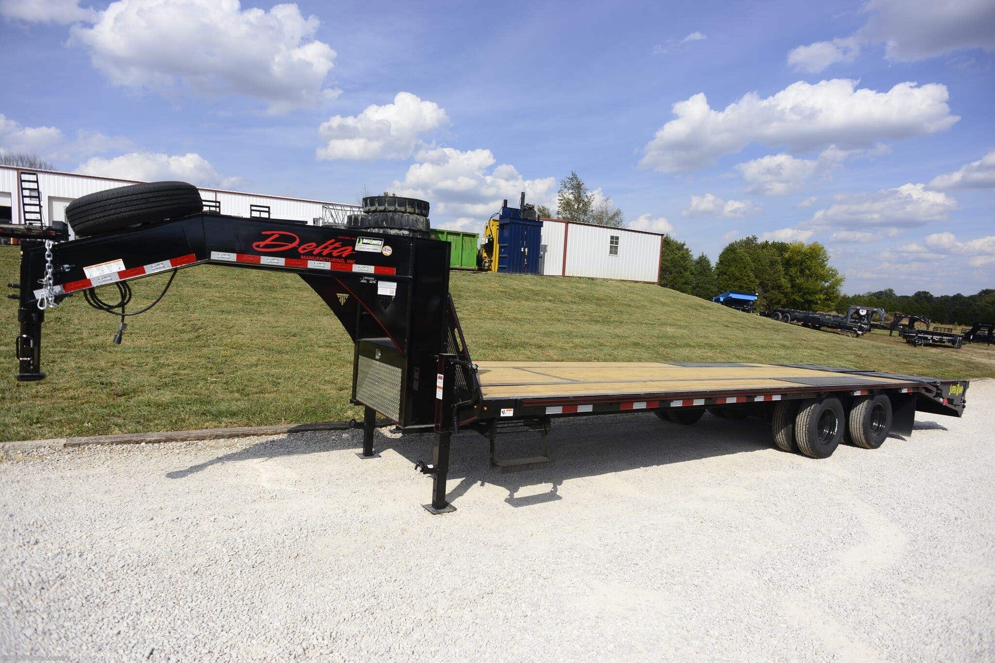 2027 Delta 102" x 28' Gooseneck Deckover Trailer 23.4K