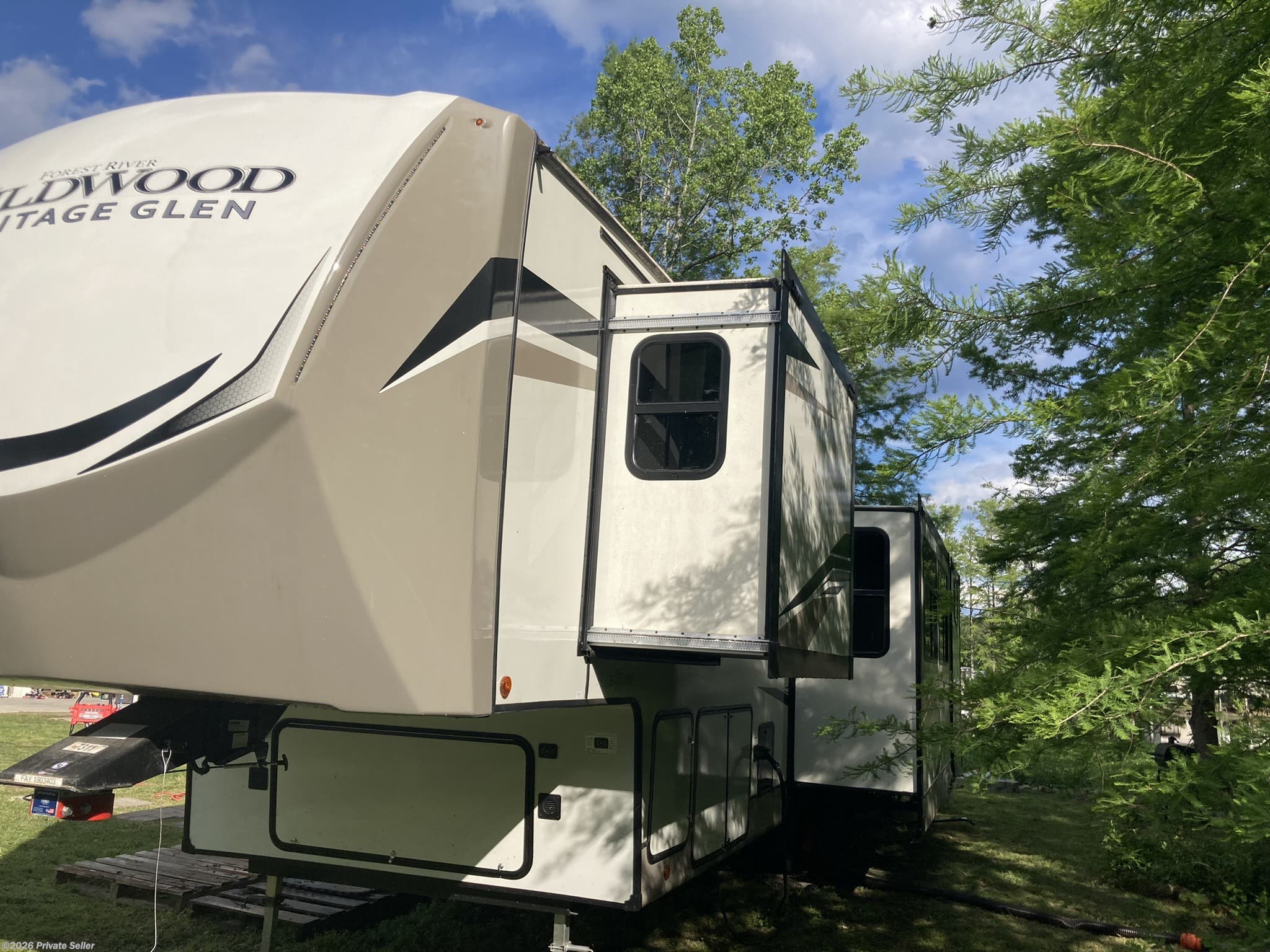 2022 Forest River Wildwood Heritage Glen 356QB RV for Sale in Saint