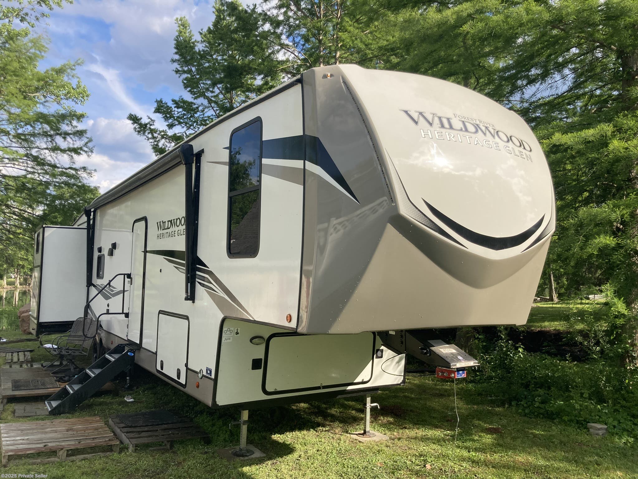 2022 Forest River Wildwood Heritage Glen 356QB RV for Sale in Saint ...