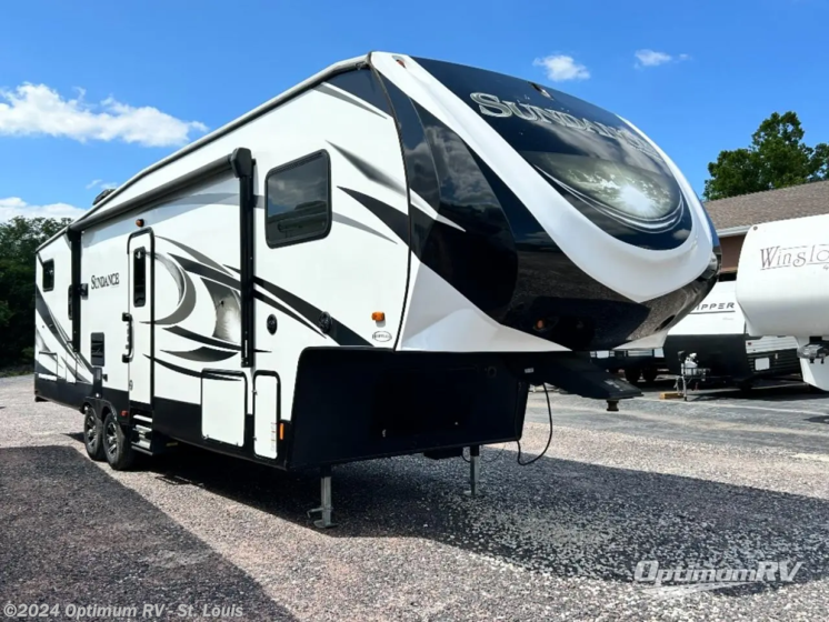 Used 2019 Heartland Sundance 302BH available in Festus, Missouri