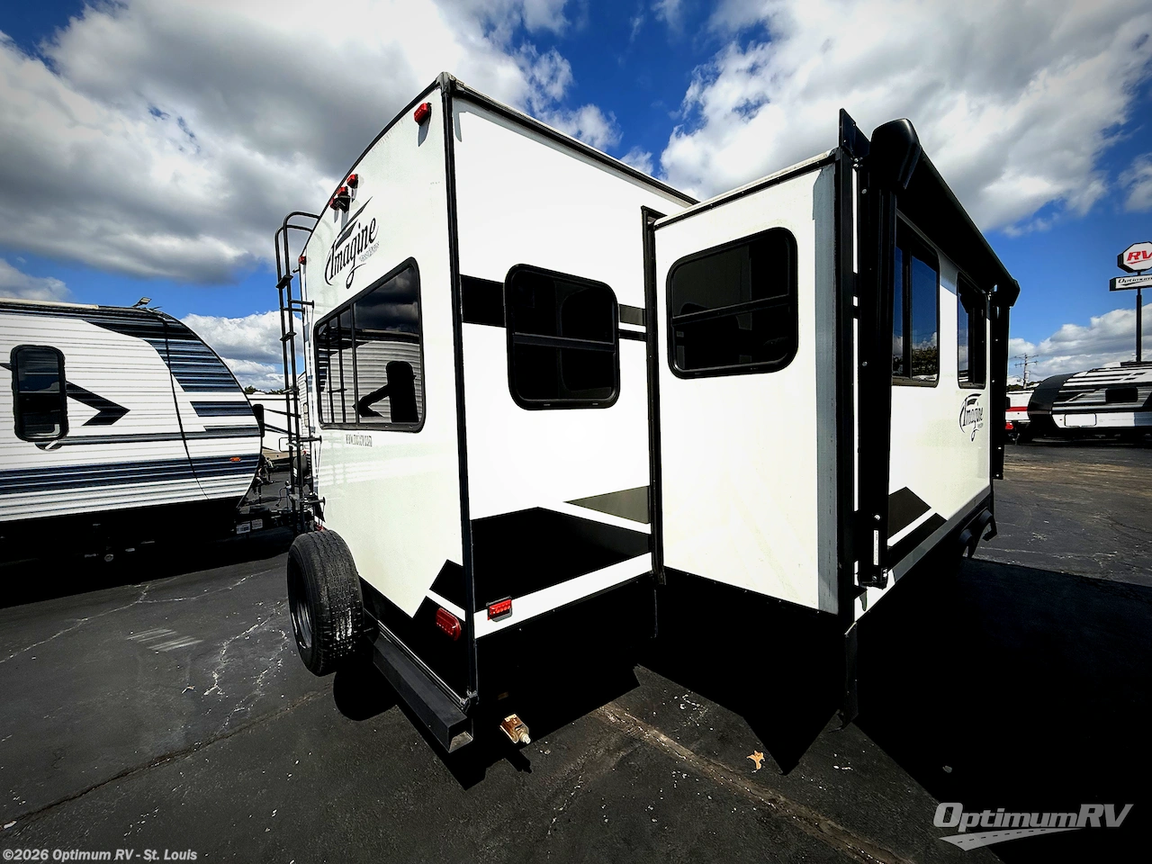 2020 Grand Design Imagine 2970RL - Used Travel Trailer For Sale by Optimum RV - St. Louis in Festus, Missouri features Slideout, Awning