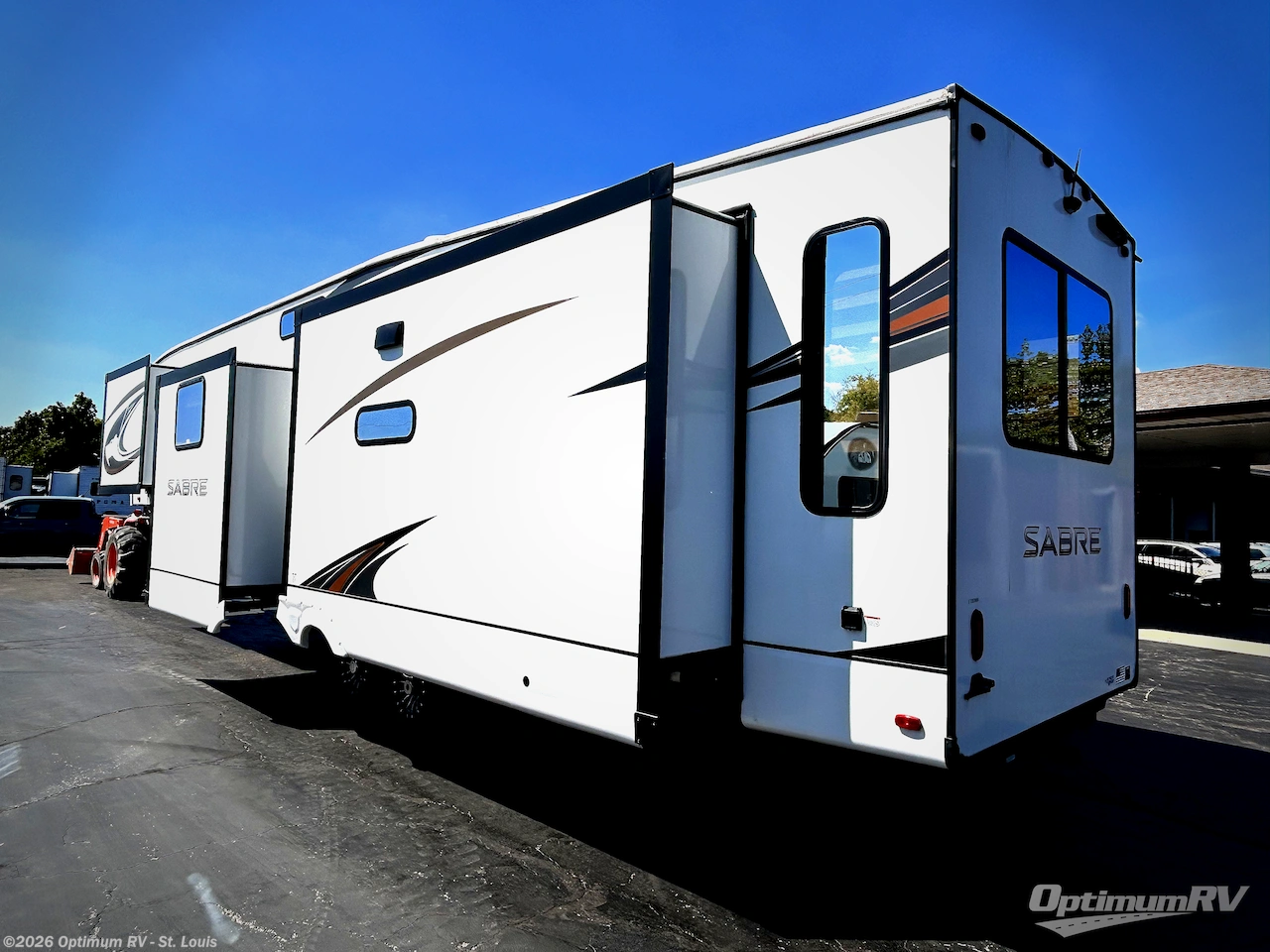 2024 Forest River Sabre 36FLX - Used Fifth Wheel For Sale by Optimum RV - St. Louis in Festus, Missouri features Awning, Slideout