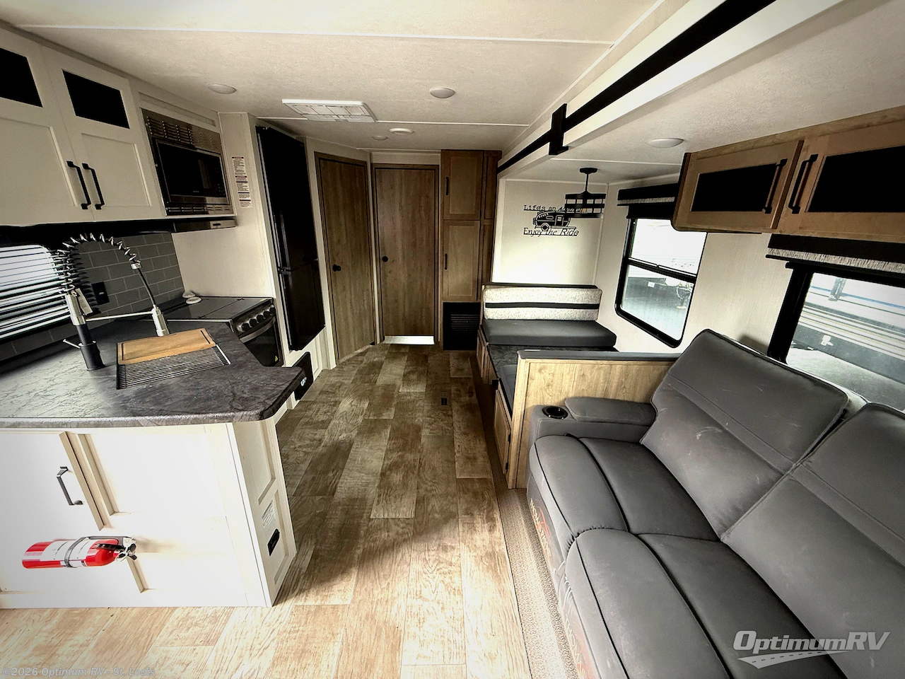 Used 2024 Palomino Puma 32BHQS available in Festus, Missouri