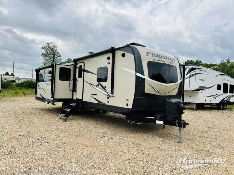 Used 2021 Forest River Flagstaff Super Lite 29RLBS available in Bonne Terre, Missouri