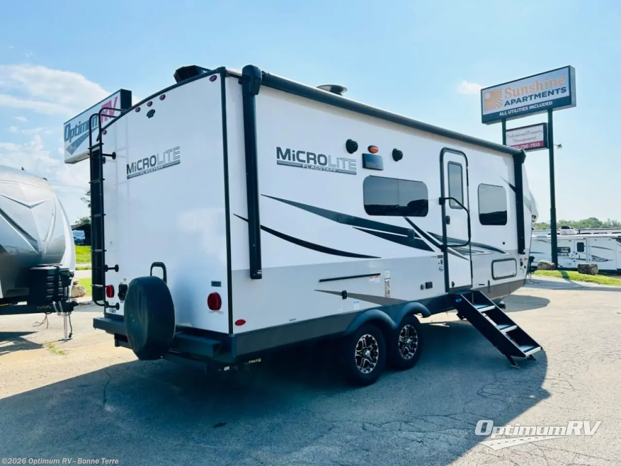 2022 Forest River Flagstaff Micro Lite 22TBS - Used Travel Trailer For Sale by Optimum RV - Bonne Terre in Bonne Terre, Missouri features Slideout, Awning