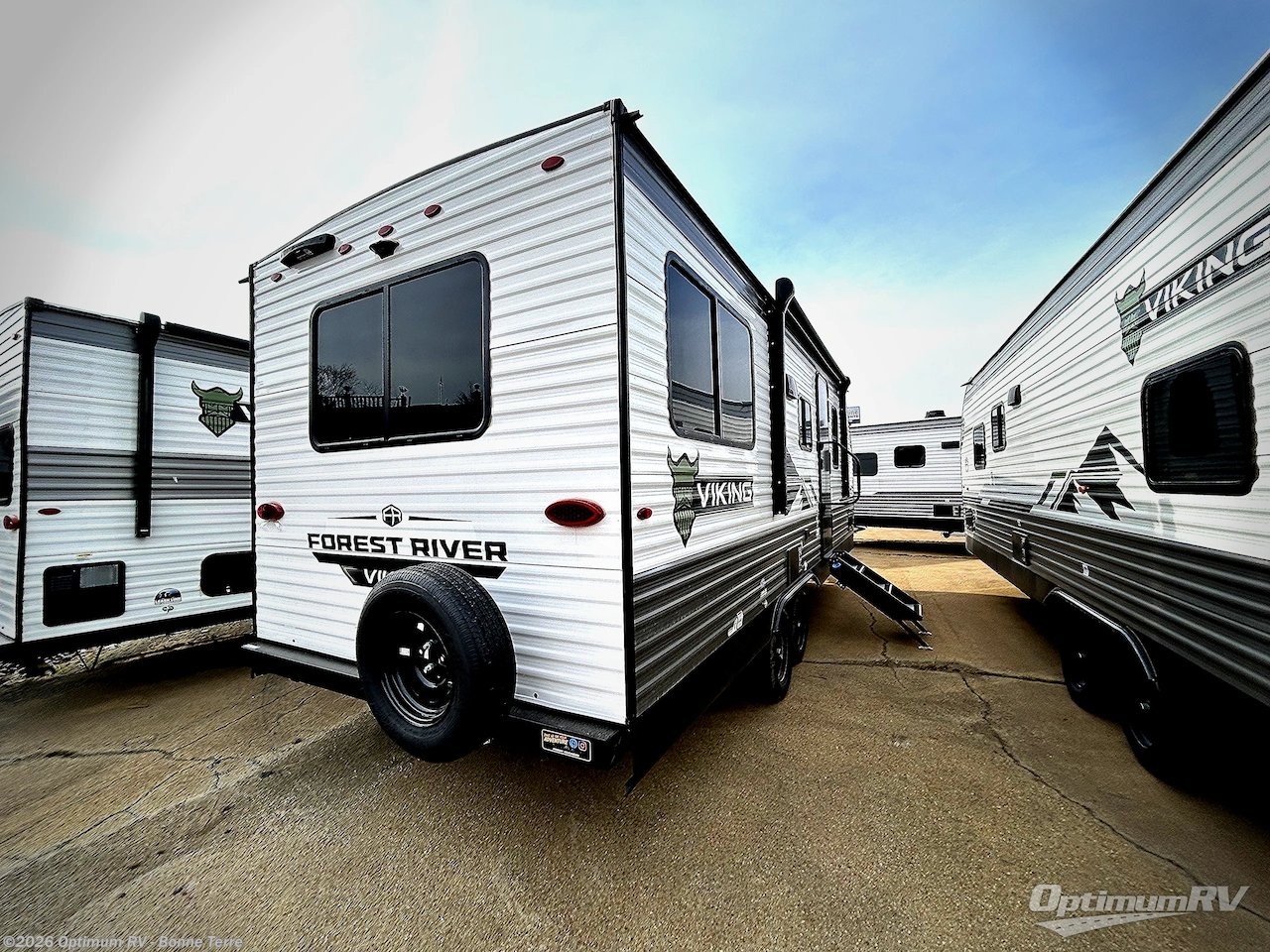 2025 Forest River Viking 5K Series 242MK - New Travel Trailer For Sale by Optimum RV - Bonne Terre in Bonne Terre, Missouri features Awning
