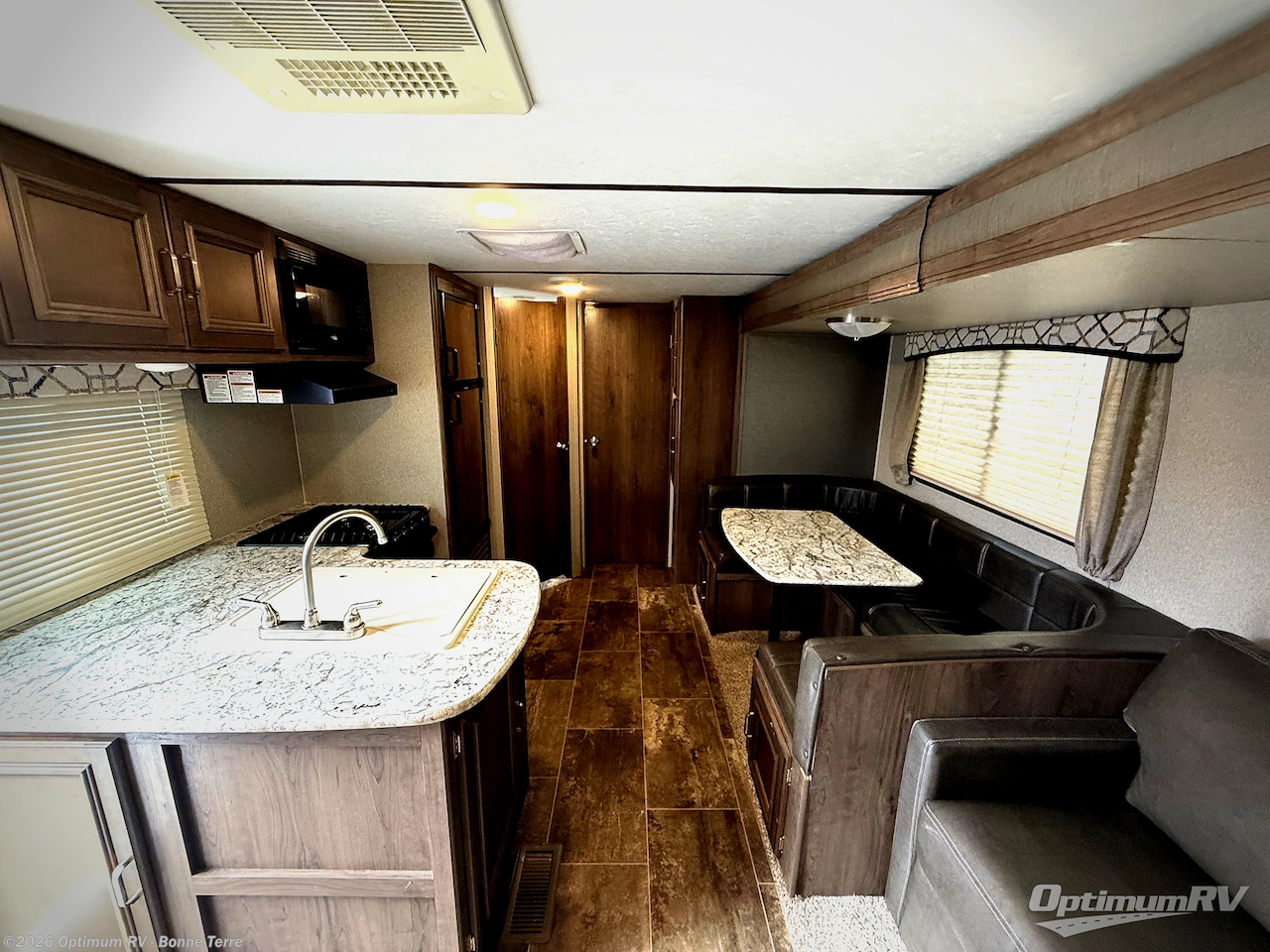 Used 2018 Keystone Passport 3351BH available in Bonne Terre, Missouri