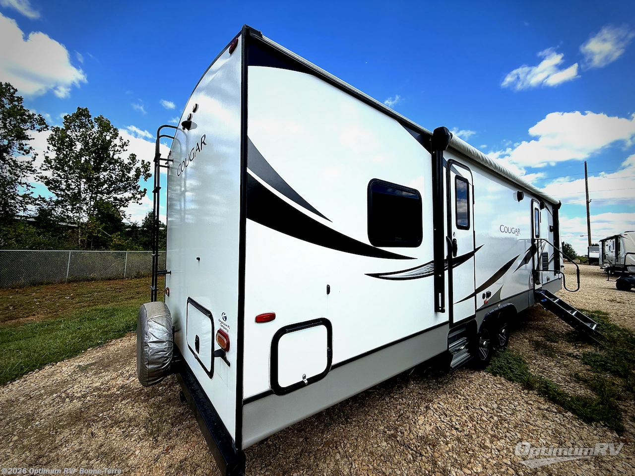 2020 Keystone Cougar Half-Ton 29FKD - Used Travel Trailer For Sale by Optimum RV - Bonne Terre in Bonne Terre, Missouri features Awning, Slideout