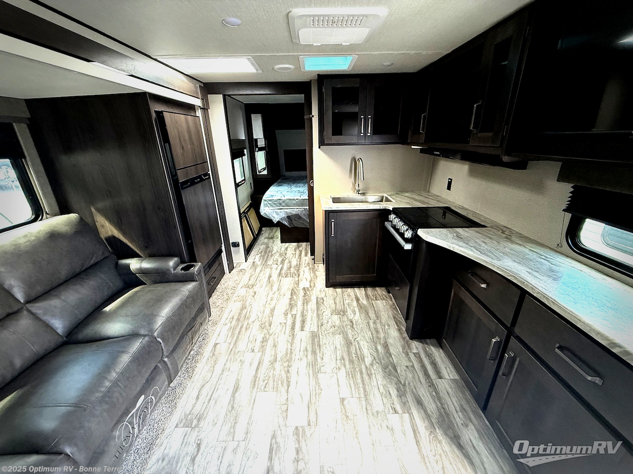 2022 Transcend Xplor 221RB by Grand Design from Optimum RV - Bonne Terre in Bonne Terre, Missouri