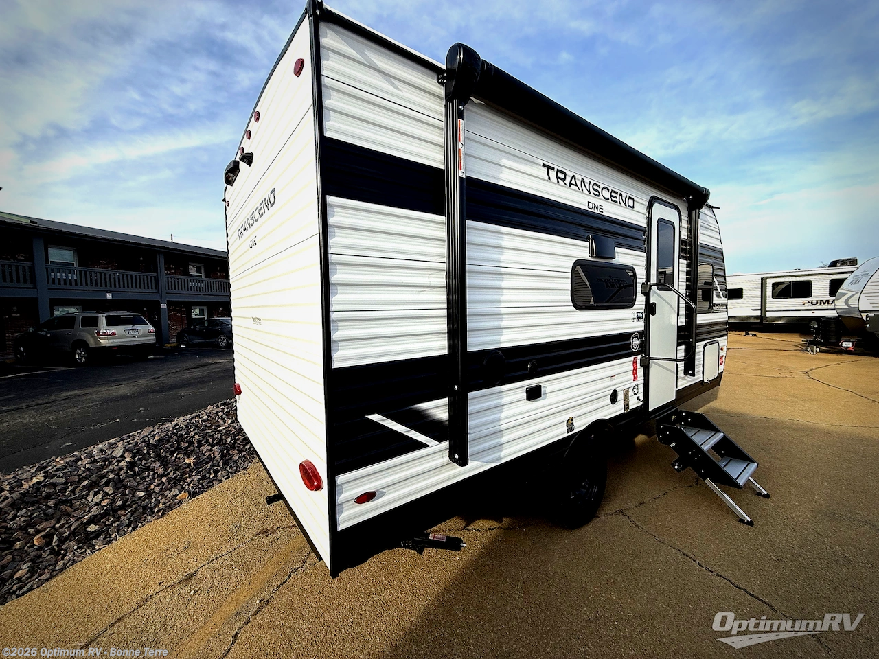 2026 Grand Design Transcend One 151BH - New Travel Trailer For Sale by Optimum RV - Bonne Terre in Bonne Terre, Missouri features Awning