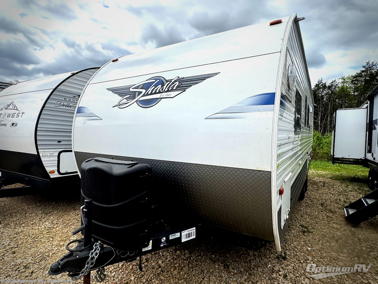 Used 2022 Shasta Shasta 26BH available in Bonne Terre, Missouri