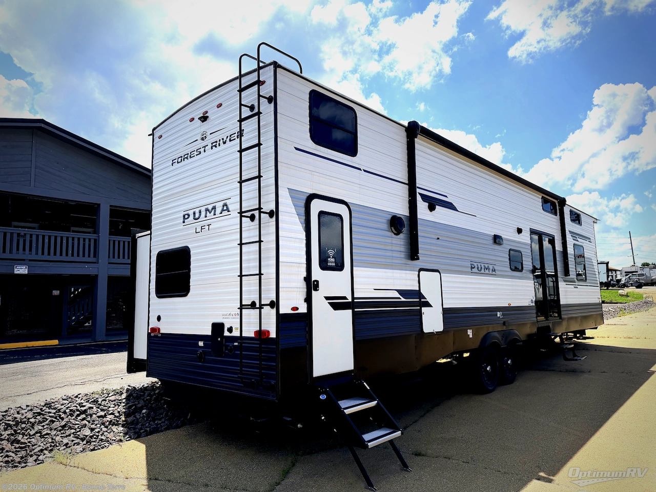 2025 Palomino Puma Destination 429LFT - New Destination Trailer For Sale by Optimum RV - Bonne Terre in Bonne Terre, Missouri features Awning, Slideout