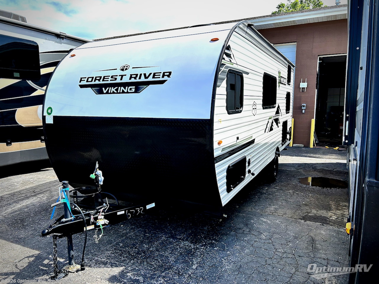 2025 Forest River Viking 4K Series 18BH - New Travel Trailer For Sale by Optimum RV - Bonne Terre in Bonne Terre, Missouri features Awning