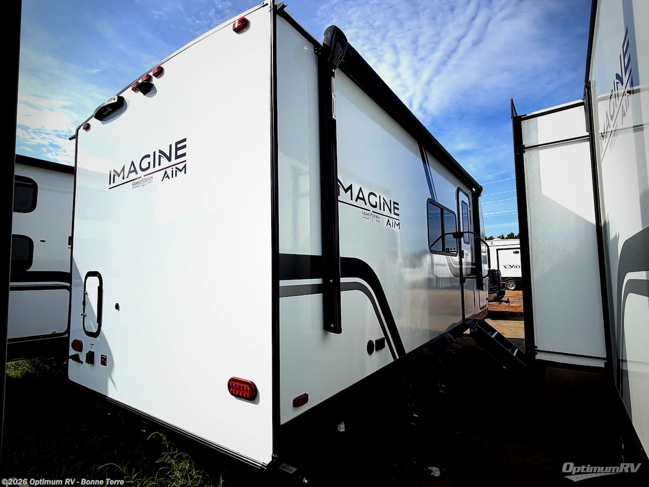 2026 Grand Design Imagine AIM 19MLA - New Travel Trailer For Sale by Optimum RV - Bonne Terre in Bonne Terre, Missouri features Awning, Slideout