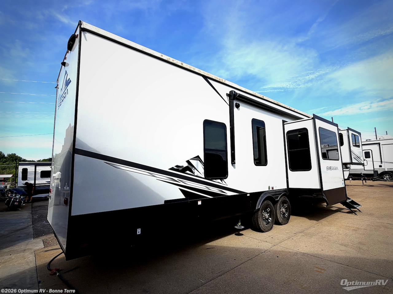 2024 Forest River Sierra 3990FL - Used Fifth Wheel For Sale by Optimum RV - Bonne Terre in Bonne Terre, Missouri features Slideout, Awning